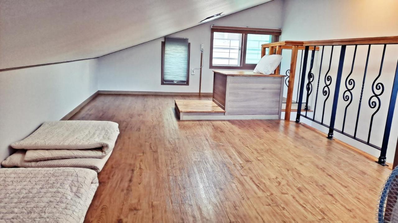 済州市 チェジュ ギリメ ペンションヴィラ エクステリア 写真
