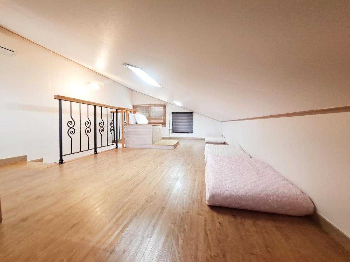 済州市 チェジュ ギリメ ペンションヴィラ エクステリア 写真
